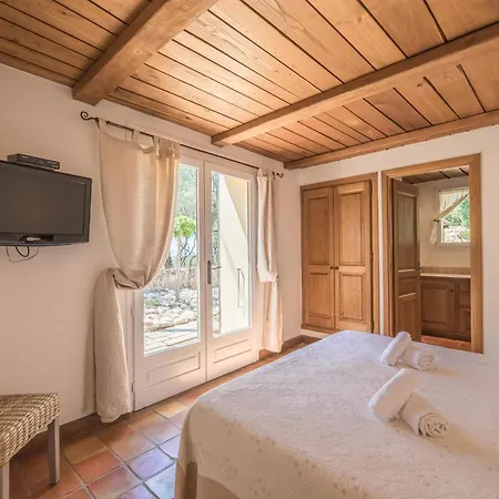 Tavara Di Porto-vecchio Villa *
