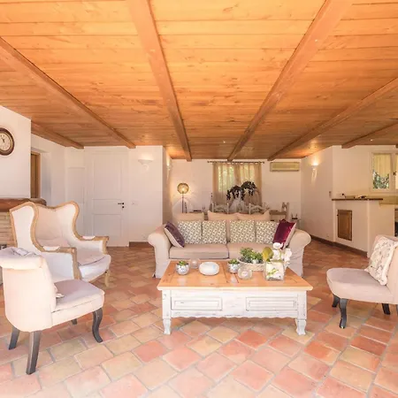 Tavara Di Porto-vecchio Villa *