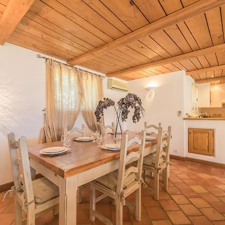 Tavara Di Porto-vecchio * Porto-Vecchio (Corsica)