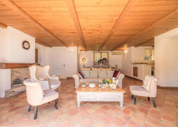 Tavara Di Porto-vecchio Vila *